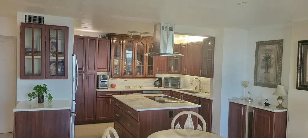 1147 Hillsboro Mile Hillsboro Beach FL 33062