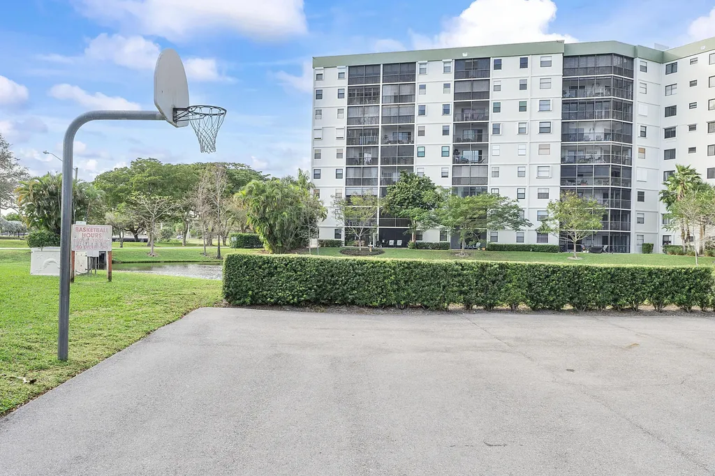 2236 N Cypress Bend Drive Pompano Beach FL 33069