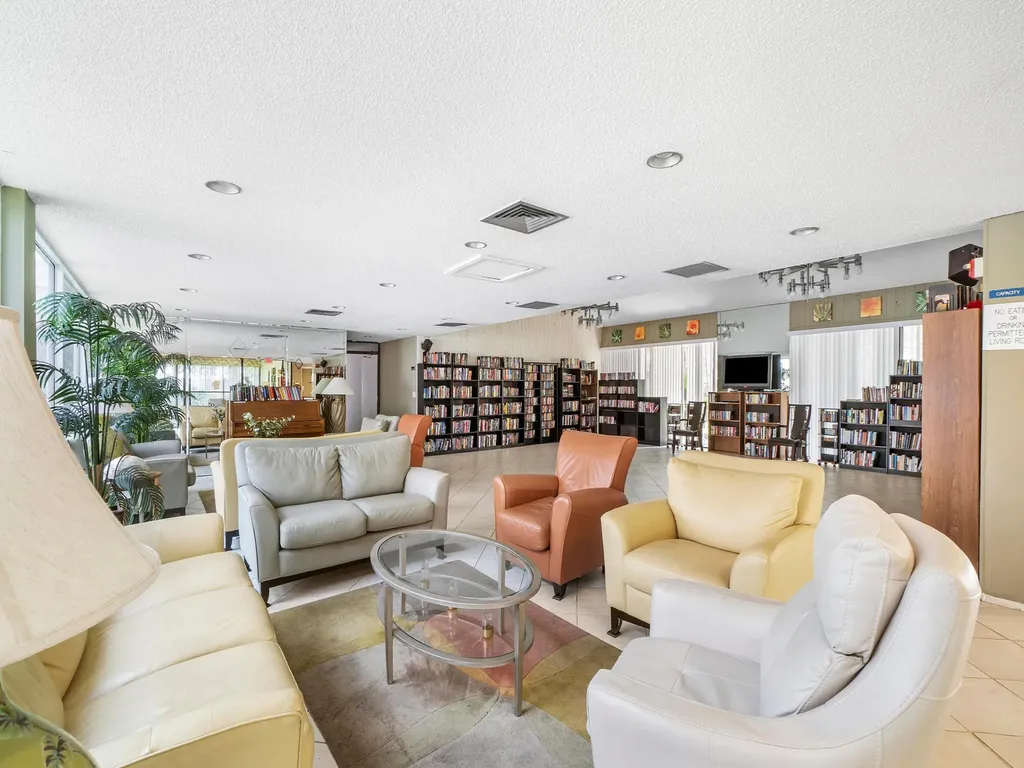 2236 N Cypress Bend Drive Pompano Beach FL 33069