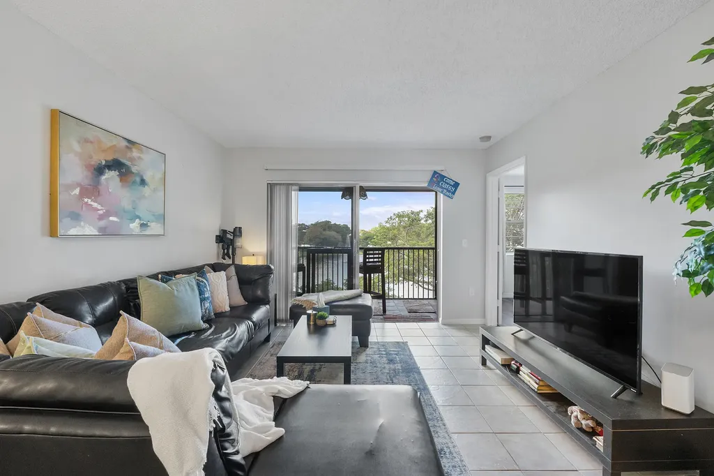 2236 N Cypress Bend Drive Pompano Beach FL 33069