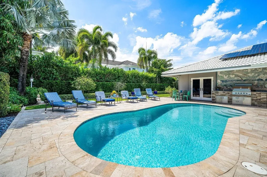 2177 Areca Palm Road Boca Raton FL 33432