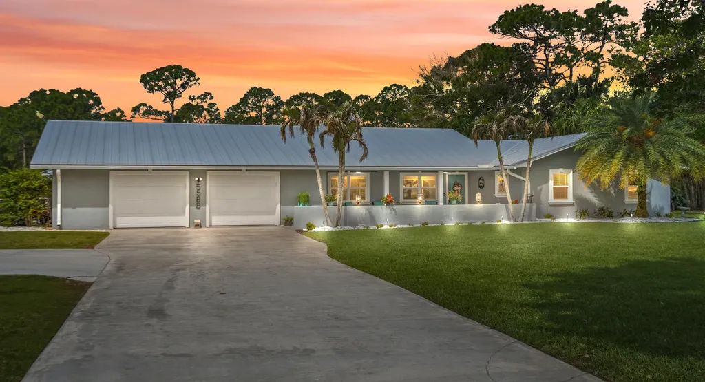5588 SE Lamay Drive Stuart FL 34997