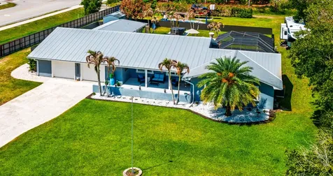 5588 SE Lamay Drive Stuart FL 34997