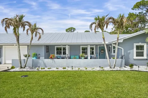 5588 SE Lamay Drive Stuart FL 34997