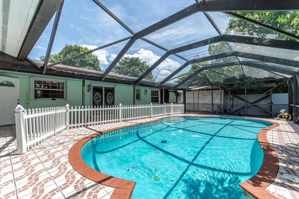 1045 Cameo Circle West Palm Beach FL 33417