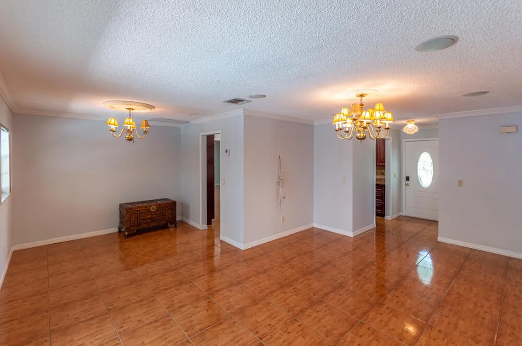 1045 Cameo Circle West Palm Beach FL 33417
