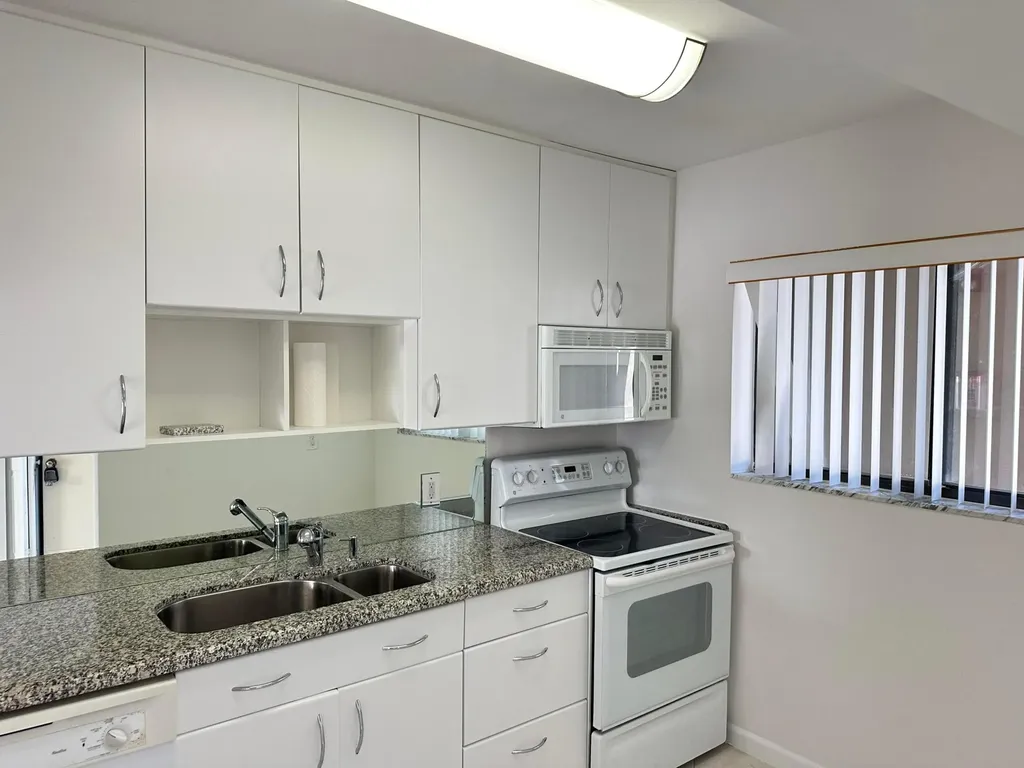 3605 S Ocean Boulevard South Palm Beach FL 33480
