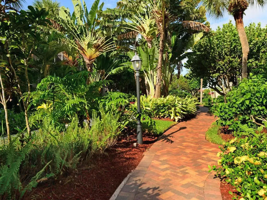 3605 S Ocean Boulevard South Palm Beach FL 33480