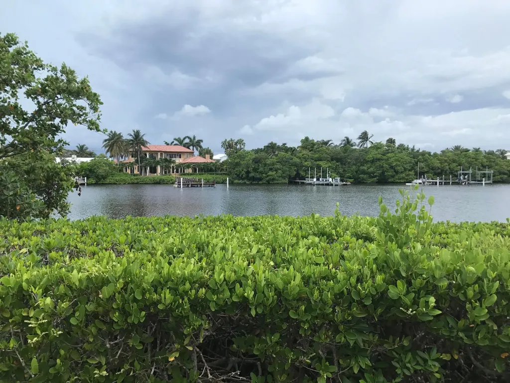 3605 S Ocean Boulevard South Palm Beach FL 33480