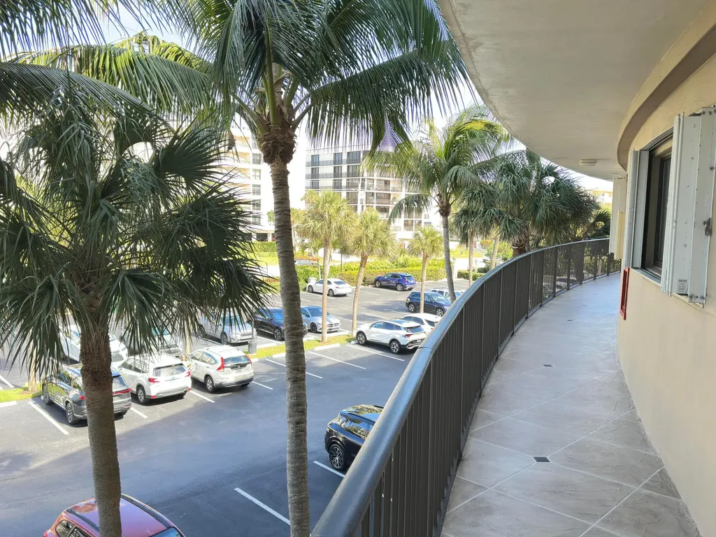 3605 S Ocean Boulevard South Palm Beach FL 33480