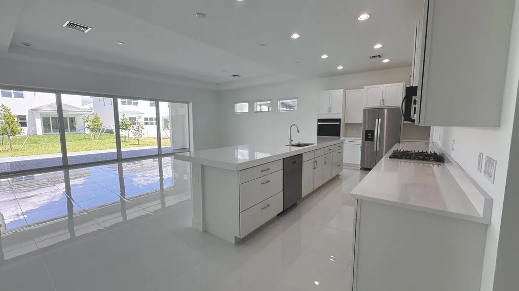 5722 Aleppo Pine Place Westlake FL 33470