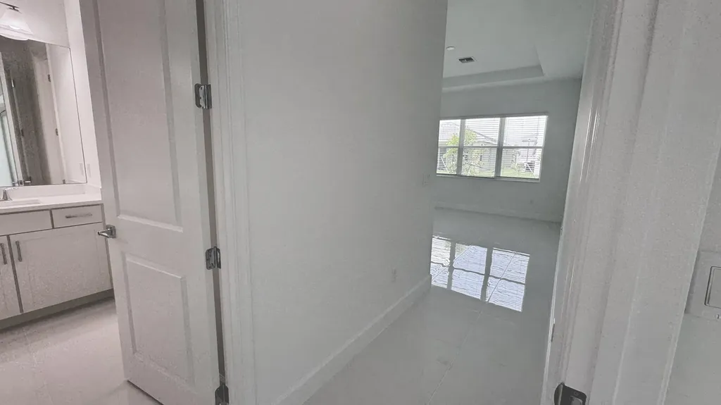 5722 Aleppo Pine Place Westlake FL 33470