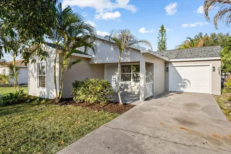 945 SE Forrest Park Drive Stuart FL 34994