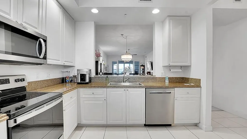 1 Harbour Isle Drive E Hutchinson Island FL 34949