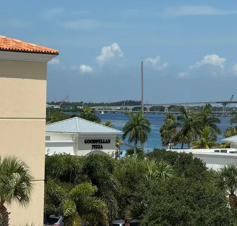 1 Harbour Isle Drive E Hutchinson Island FL 34949