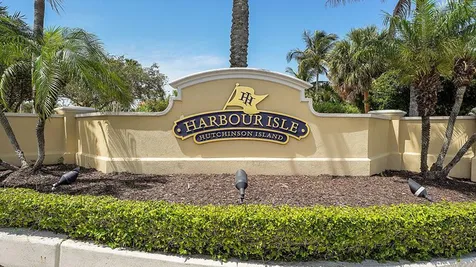 1 Harbour Isle Drive E Hutchinson Island FL 34949
