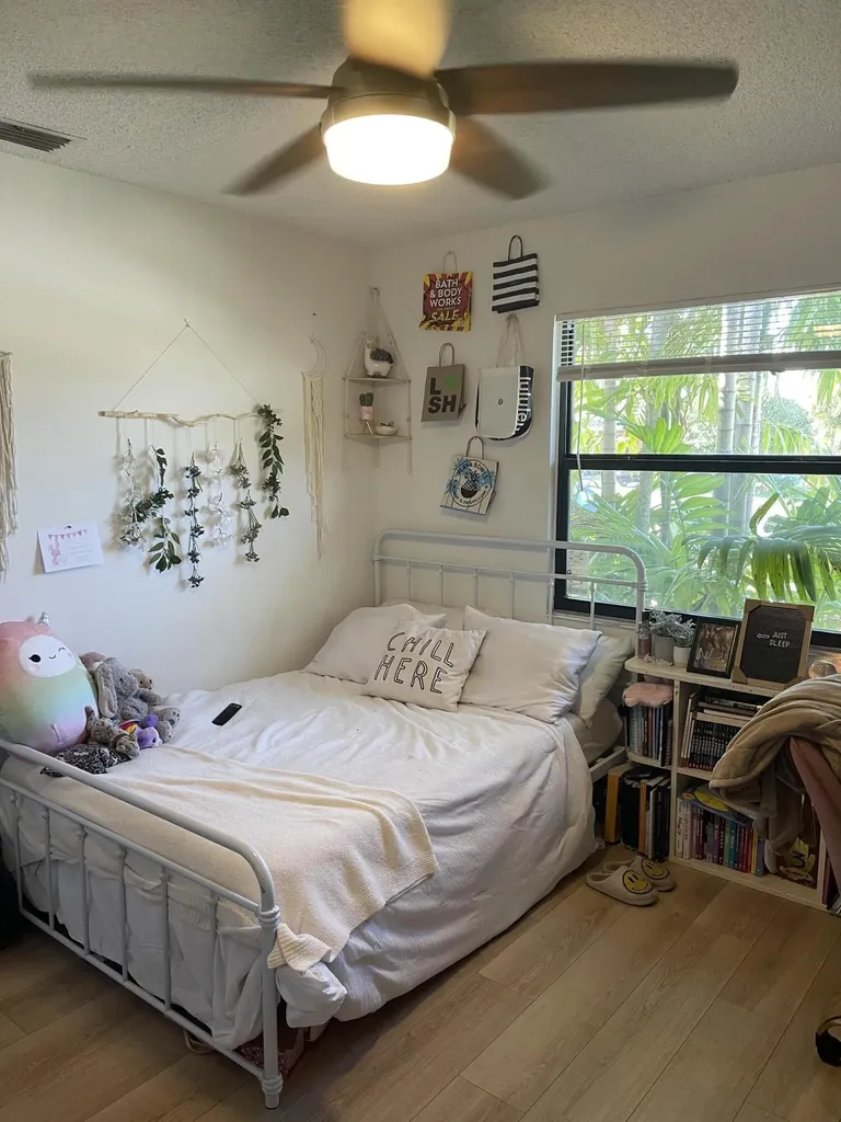 468 NE 42nd Street Boca Raton FL 33431