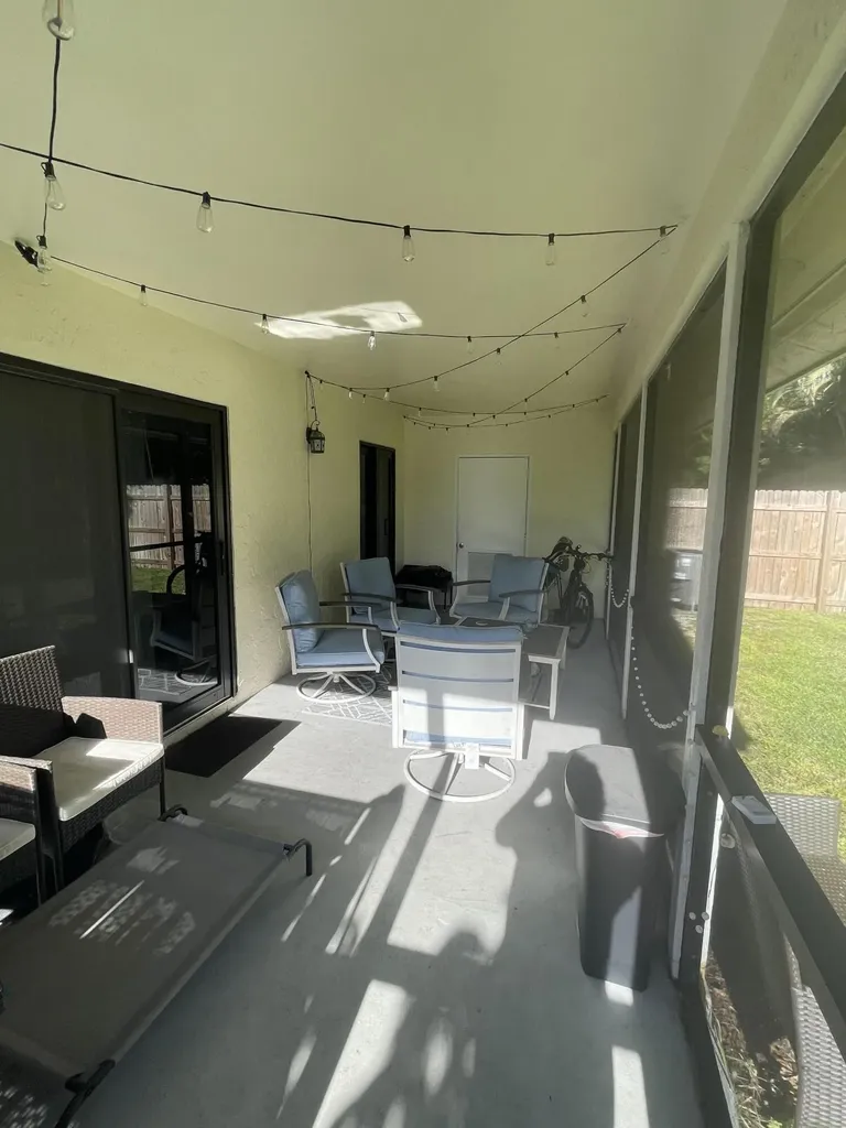 468 NE 42nd Street Boca Raton FL 33431