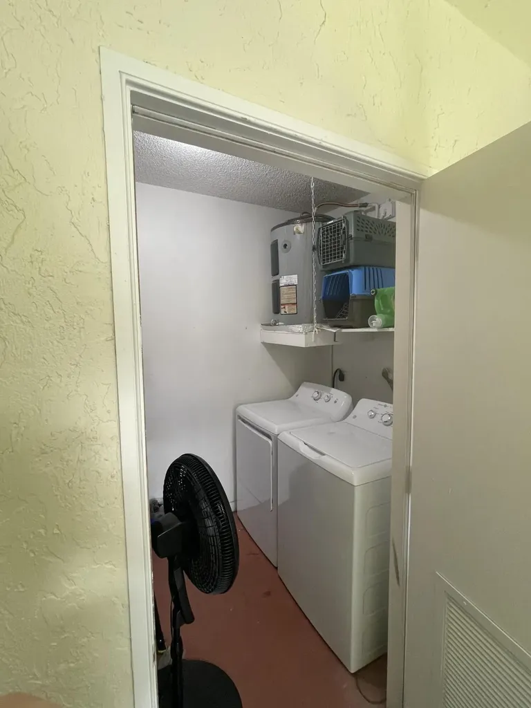 468 NE 42nd Street Boca Raton FL 33431