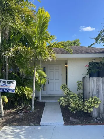 468 NE 42nd Street Boca Raton FL 33431