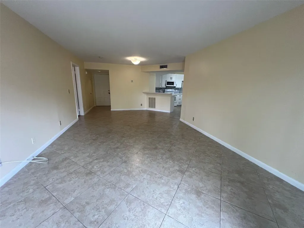 8977 Wiles Road Coral Springs FL 33067