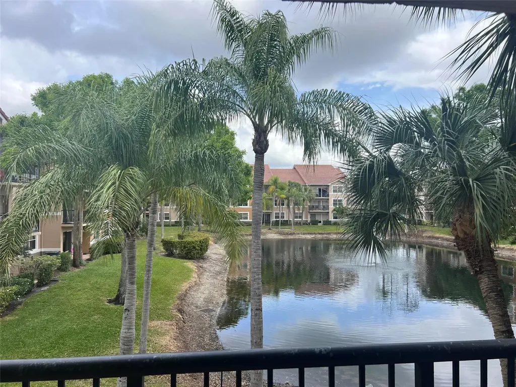 8977 Wiles Road Coral Springs FL 33067