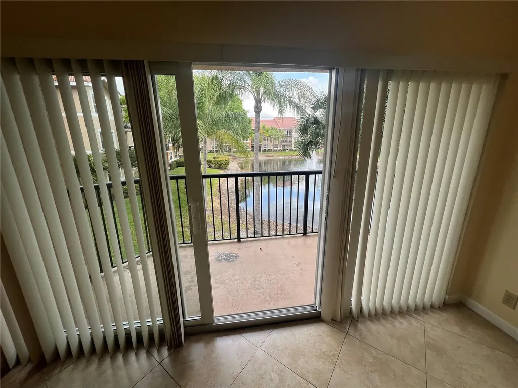 8977 Wiles Road Coral Springs FL 33067