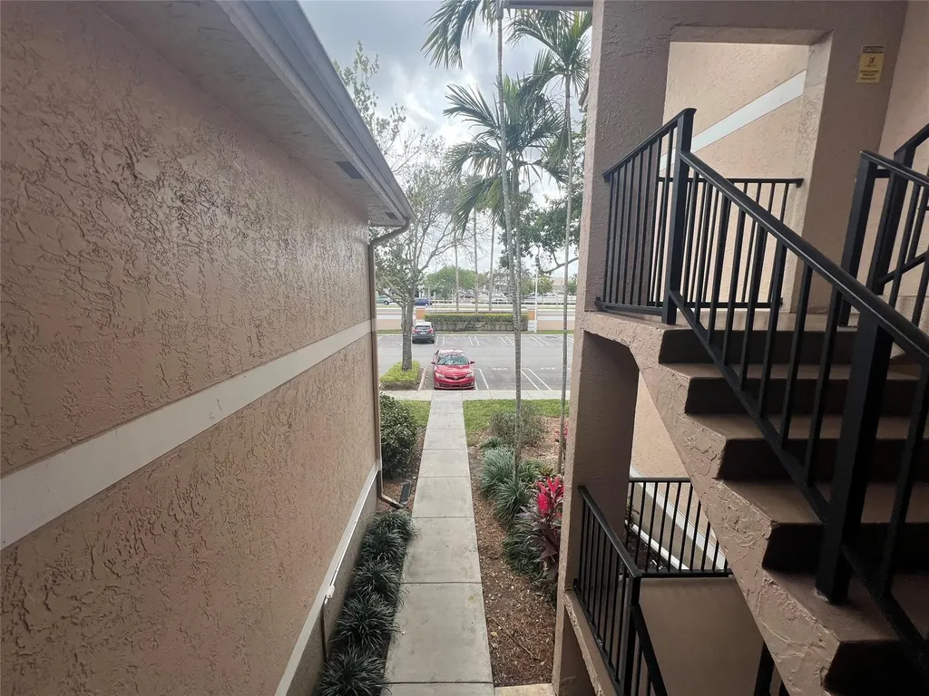 8977 Wiles Road Coral Springs FL 33067