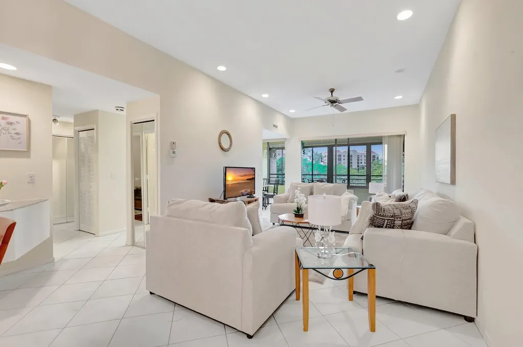 7472 La Paz Boulevard Boca Raton FL 33433