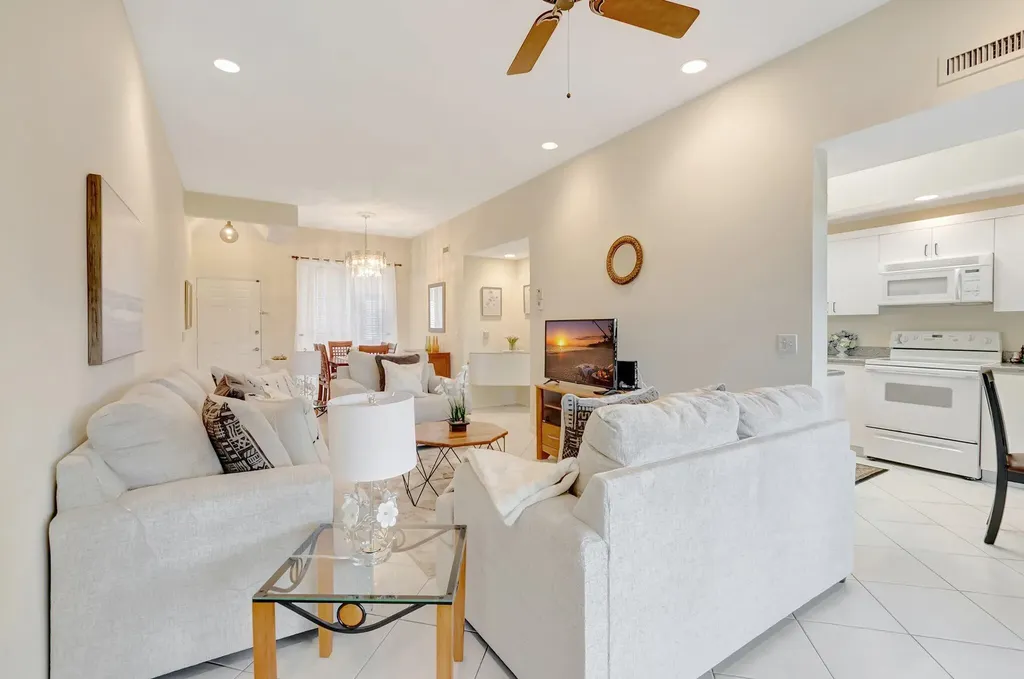 7472 La Paz Boulevard Boca Raton FL 33433