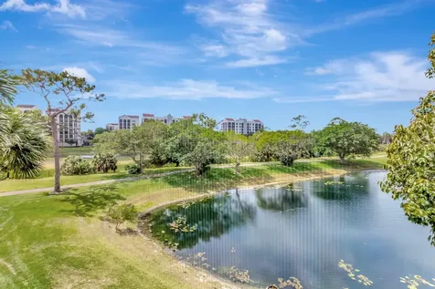 7472 La Paz Boulevard Boca Raton FL 33433