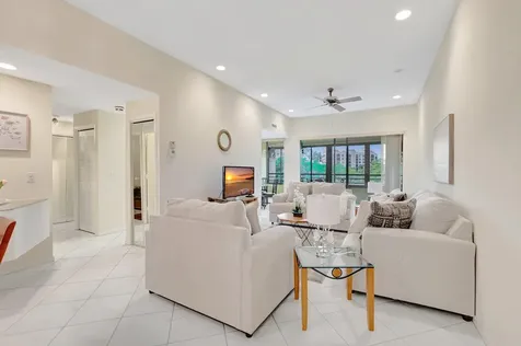 7472 La Paz Boulevard Boca Raton FL 33433