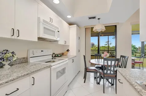 7472 La Paz Boulevard Boca Raton FL 33433