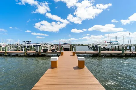 157 Yacht Club Way Hypoluxo FL 33462
