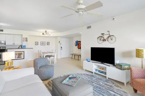 157 Yacht Club Way Hypoluxo FL 33462