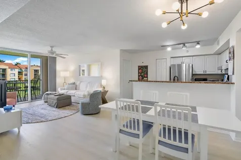157 Yacht Club Way Hypoluxo FL 33462