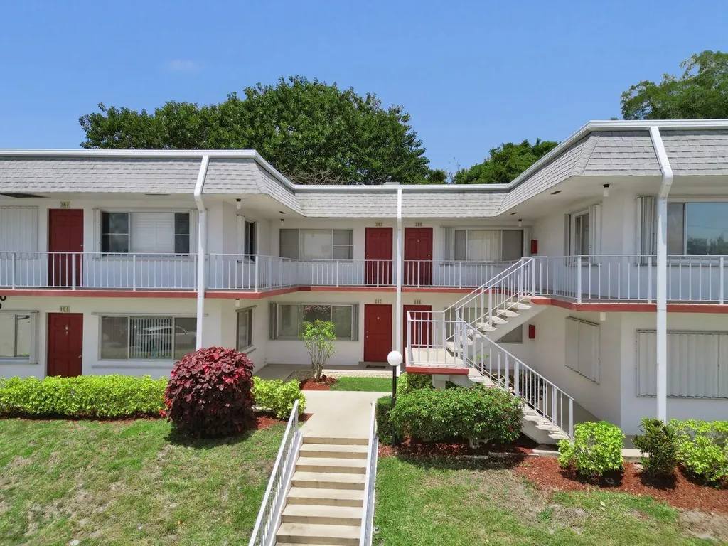 3120 Cynthia Lane Lake Worth Beach FL 33461