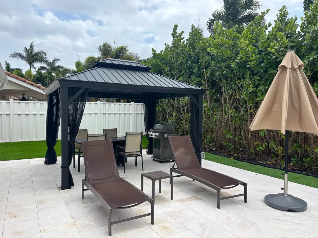 330 Sandalwood Lane Boca Raton FL 33487