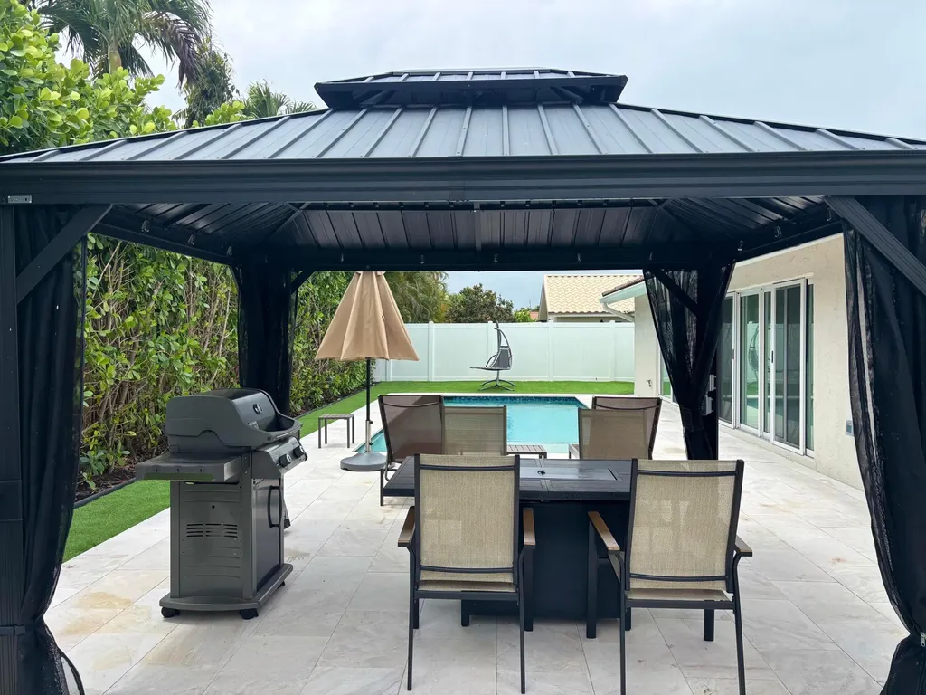 330 Sandalwood Lane Boca Raton FL 33487