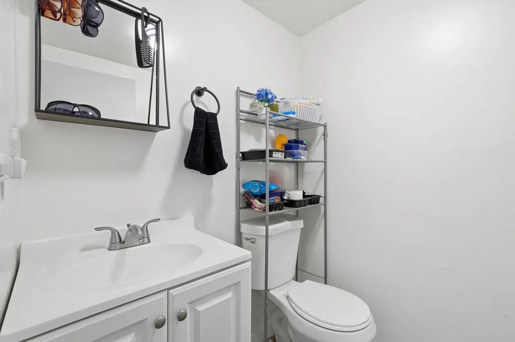 251 Monaco Way Delray Beach FL 33446