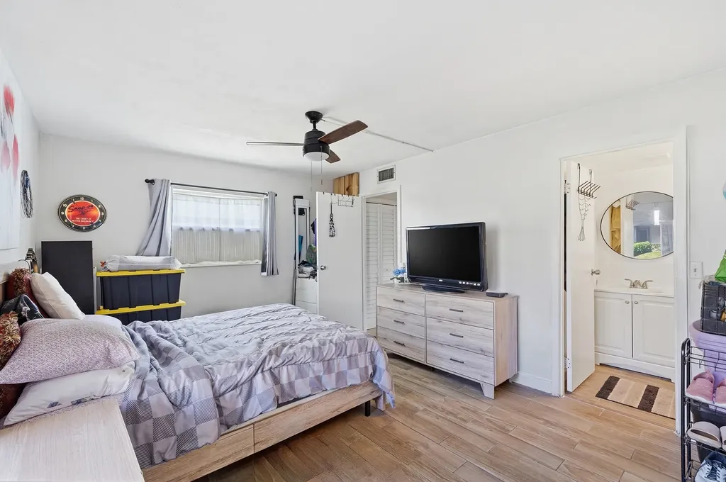 251 Monaco Way Delray Beach FL 33446
