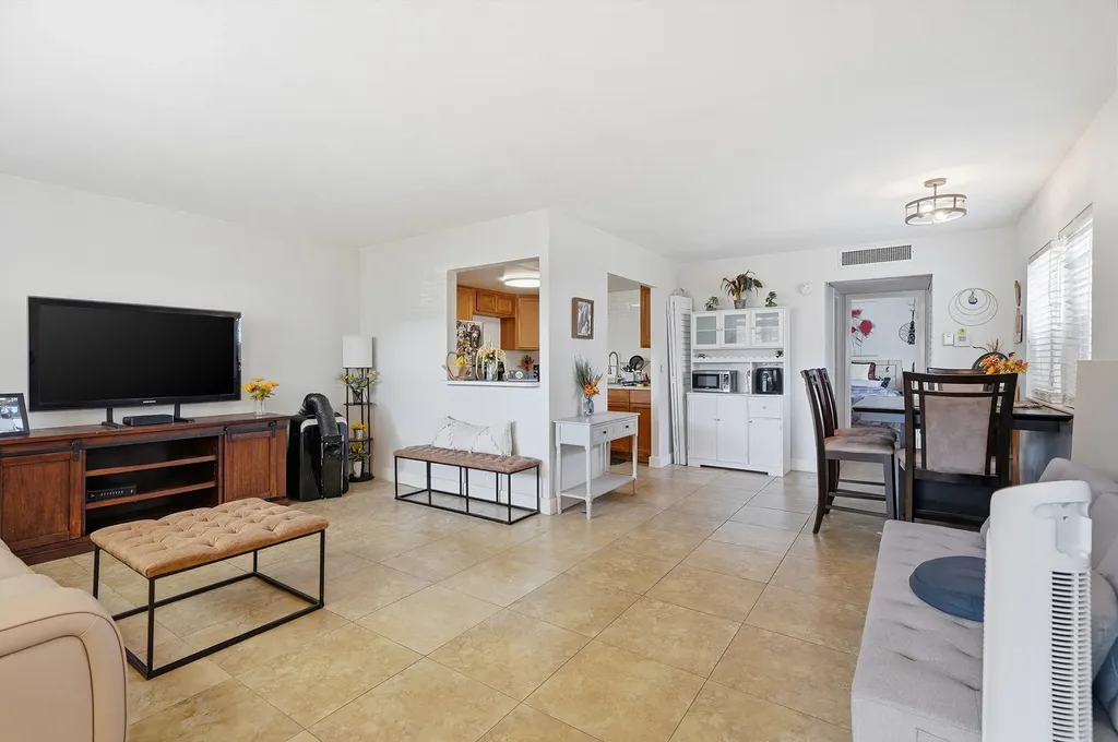 251 Monaco Way Delray Beach FL 33446
