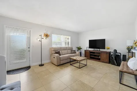 251 Monaco Way Delray Beach FL 33446