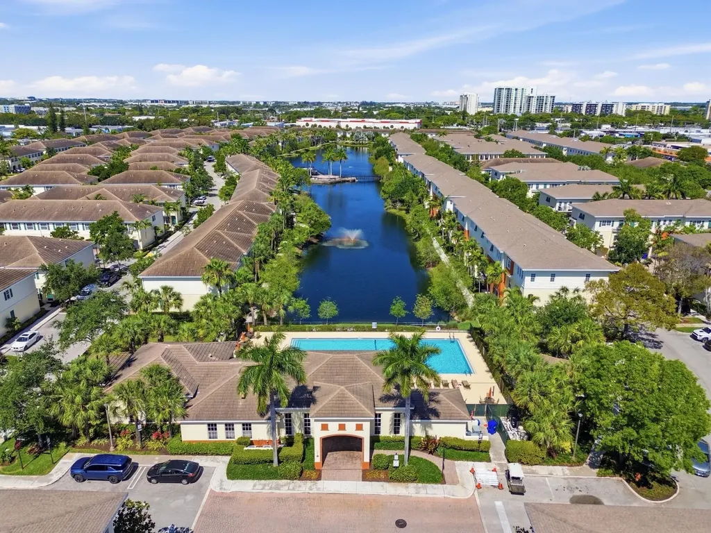 615 SW 2nd Terrace Pompano Beach FL 33060