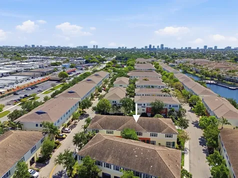 615 SW 2nd Terrace Pompano Beach FL 33060