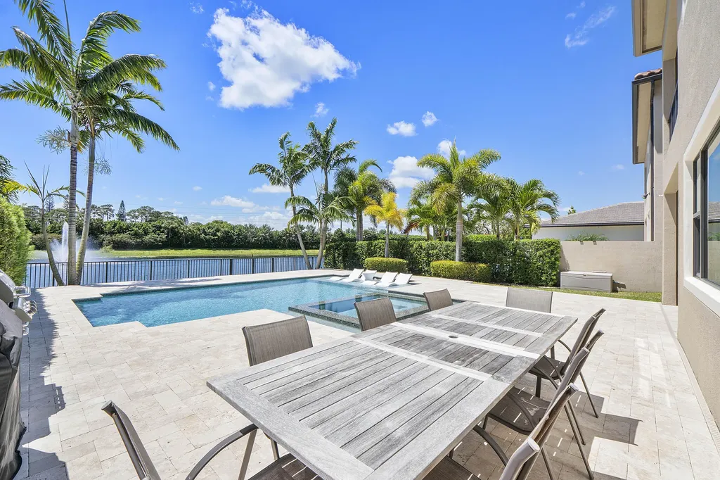 8723 Grand Prix Lane Boynton Beach FL 33472