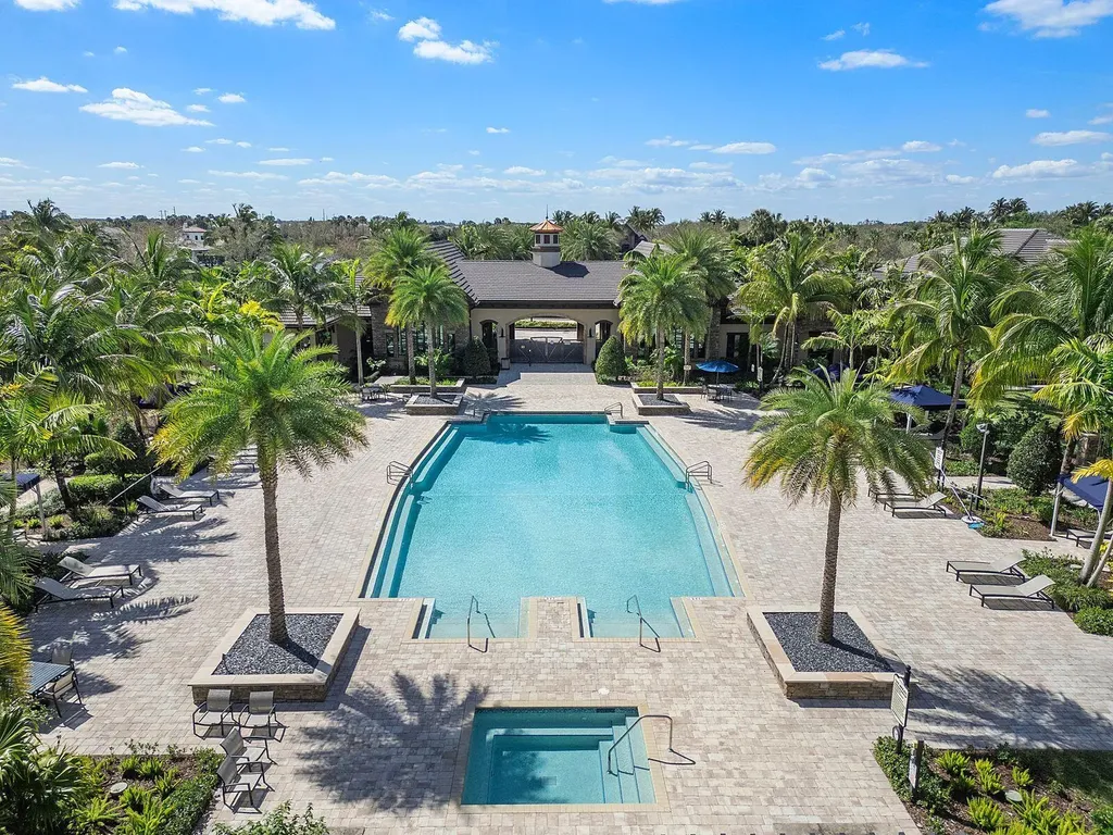 8723 Grand Prix Lane Boynton Beach FL 33472