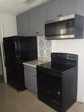 2900 NW 8th Street Pompano Beach FL 33069