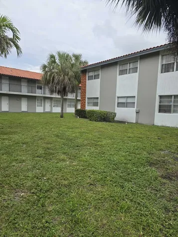 1201 SW 52nd Avenue North Lauderdale FL 33068