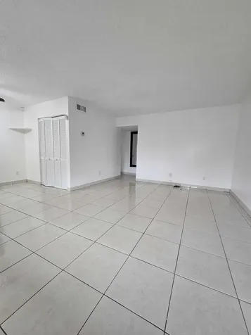 1201 SW 52nd Avenue North Lauderdale FL 33068
